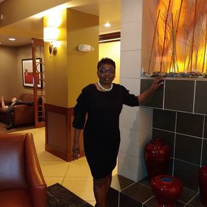 Meet your Posher, Debra